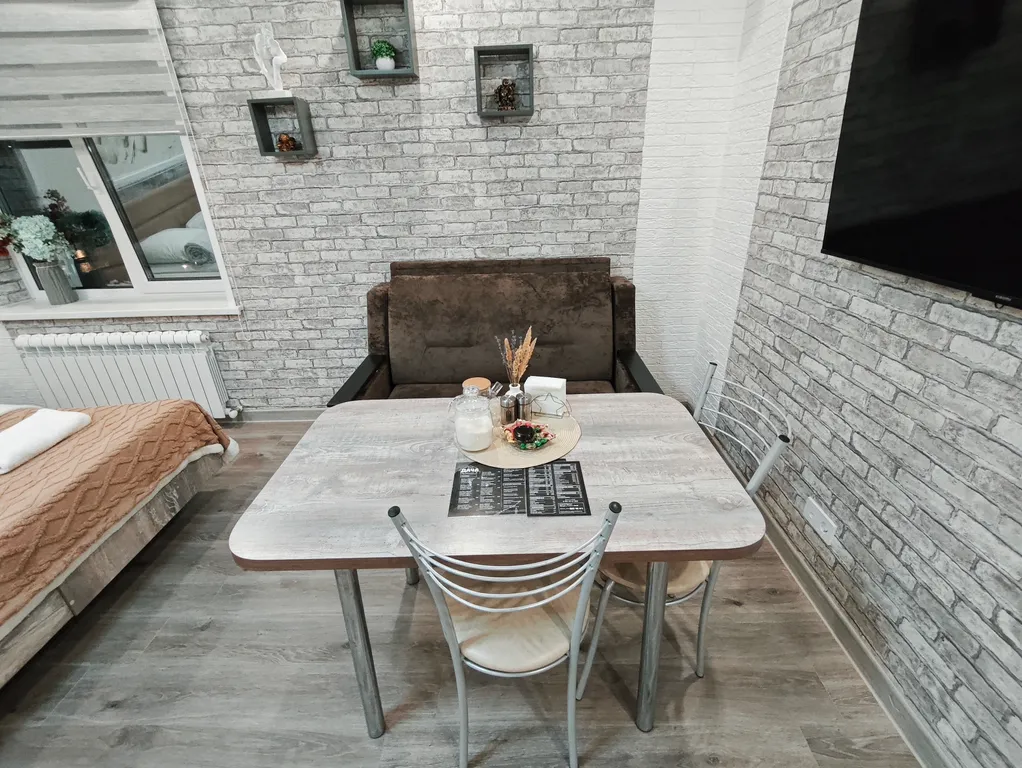 Просторная студия с новым ремонтом (№9)