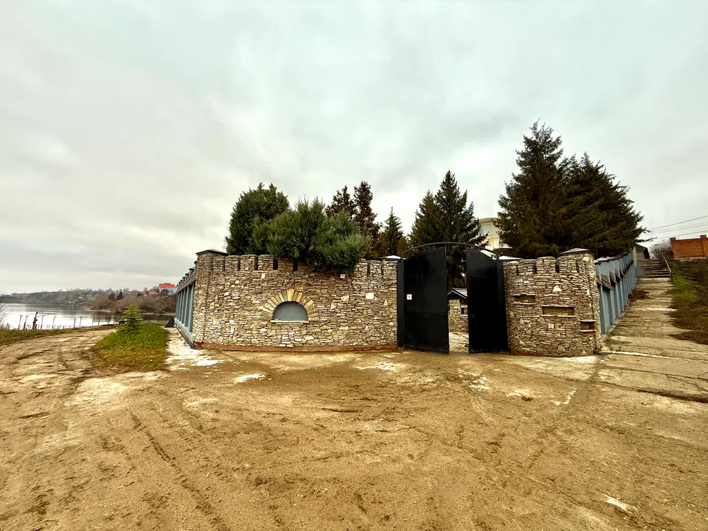 Роскошный коттедж на берегу Волги