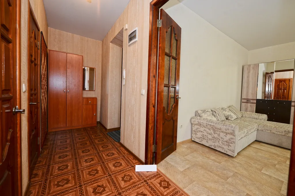 Апартаменты на площади вокзала рядом с набережной