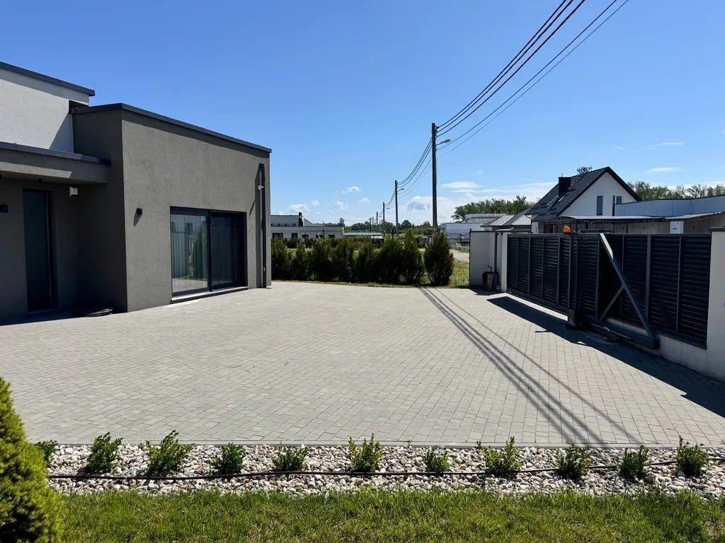 Современный стильный дом  лучшая локация у Калининград