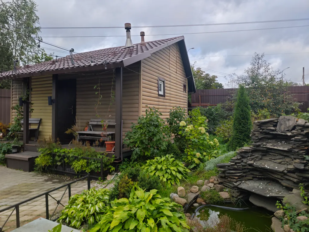 Коттедж с теплым бассейном