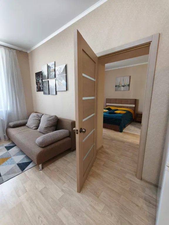 Квартира на берегу озера банное в лесной чаще из лиственниц