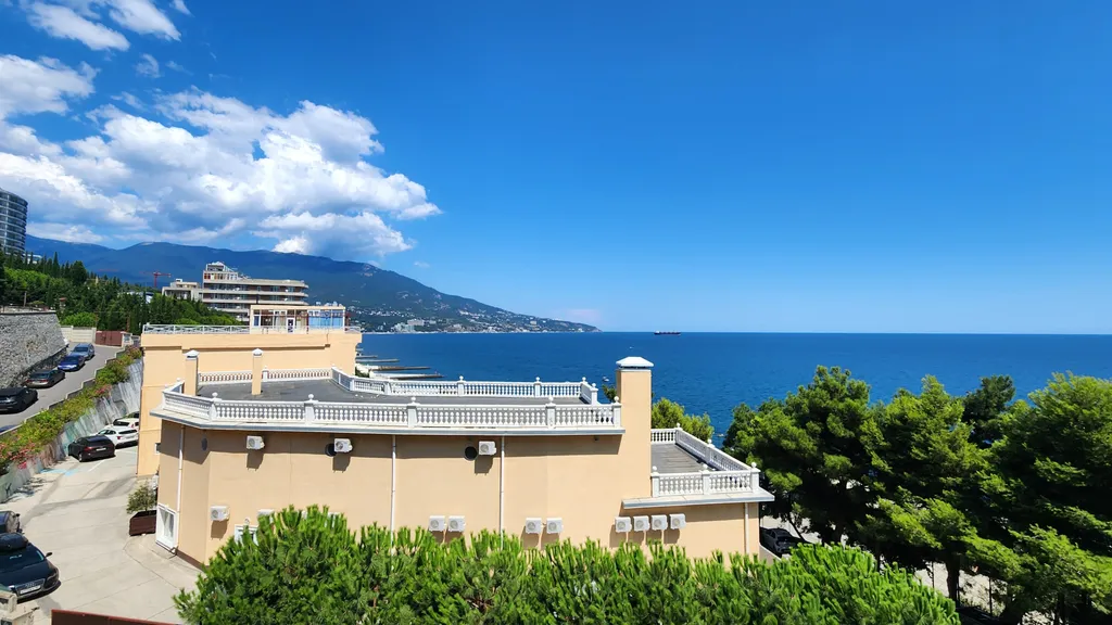 Видовая однокомнатная квартира в ЖК "Сан-Марино"