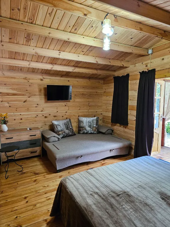 Коттедж Эко домик с парковкой рядом с горной рекой — Гагра