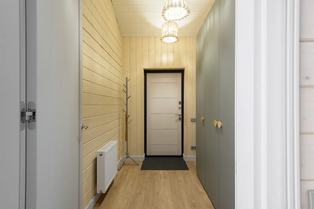 Просторный уютный эко дом на участке с соснами