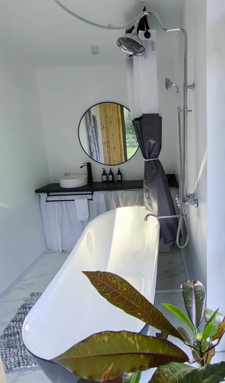 Домик у леса