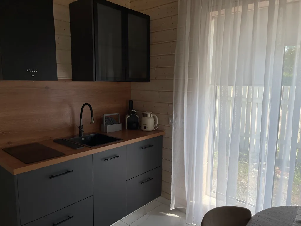 Современный домик в центре