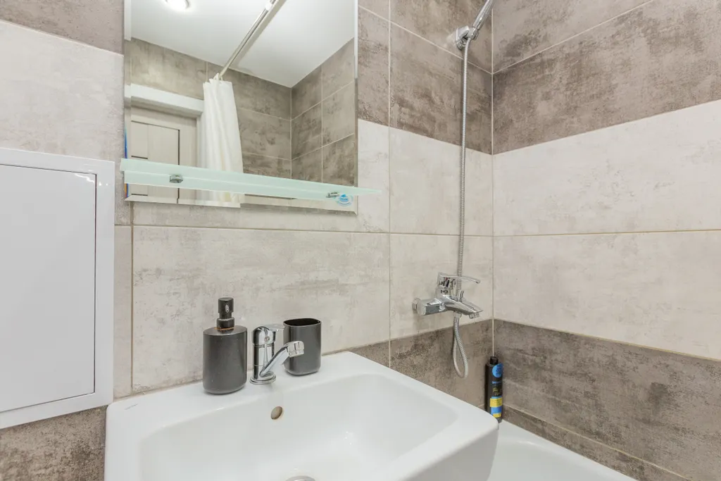 Современная красивая квартира в центре города