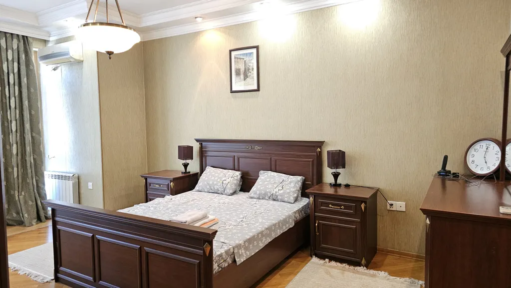 4-комнатная Квартира