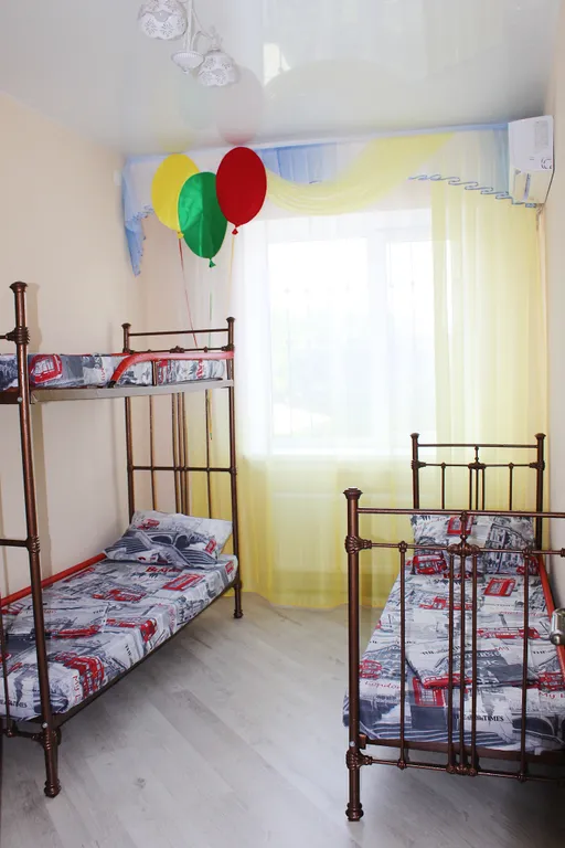 Коттеджу моря: костровая чаша камин детская территория бассейн баттут.