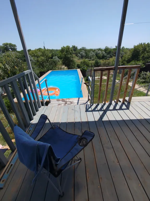 Дом с бассейном