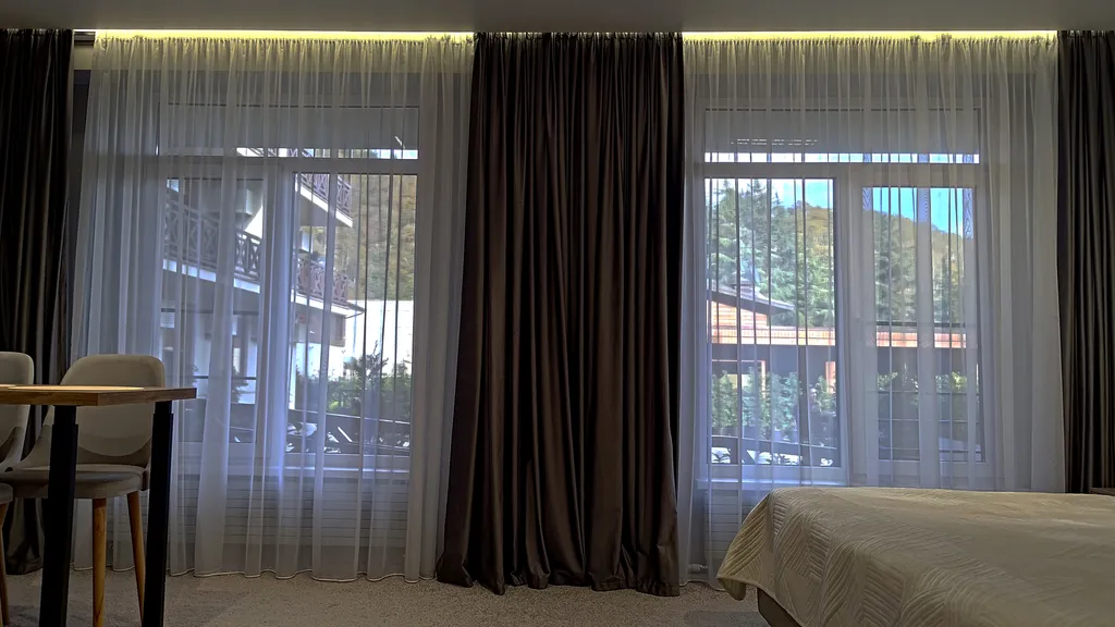 Просторная студия в центрое+бассейн и сауна