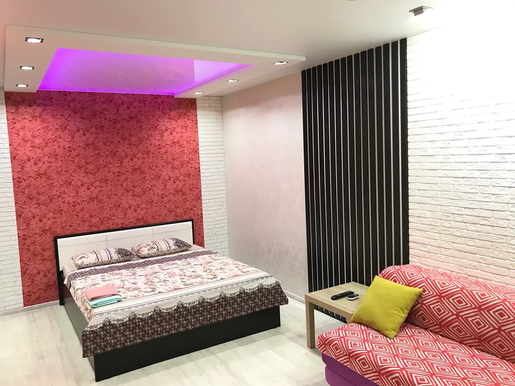 Новая квартира в Центре на Иртышской Набережной 12 с большим джакузи — аренда посуточно в Омск