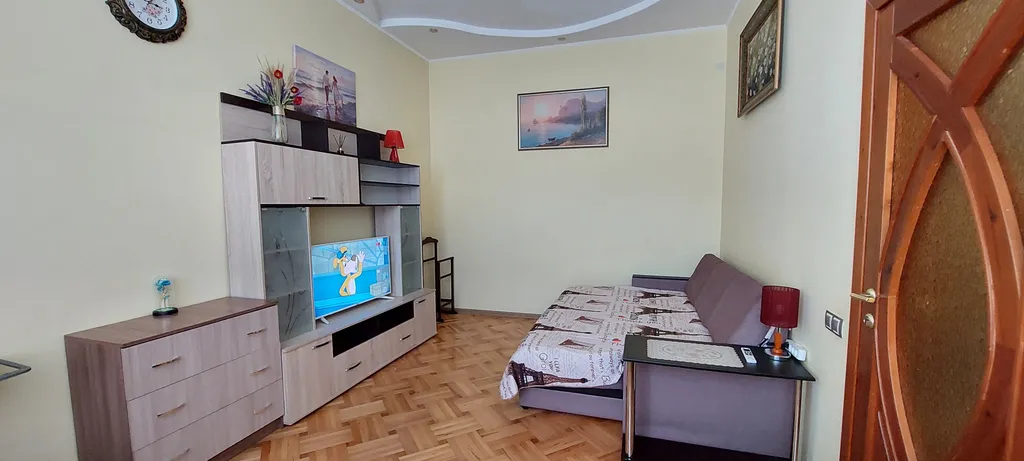 Уютная 1-комнатная квартира со всеми удобствами в районе старого города — аренда посуточно в Евпатория