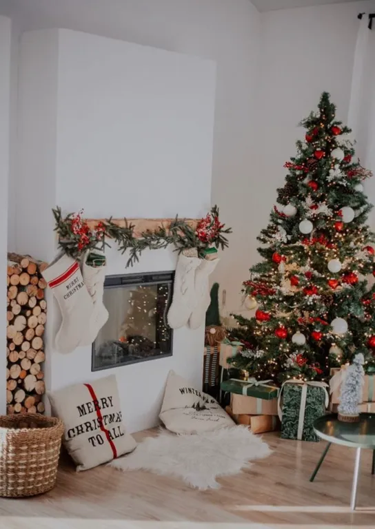 Уютный дом в лесу