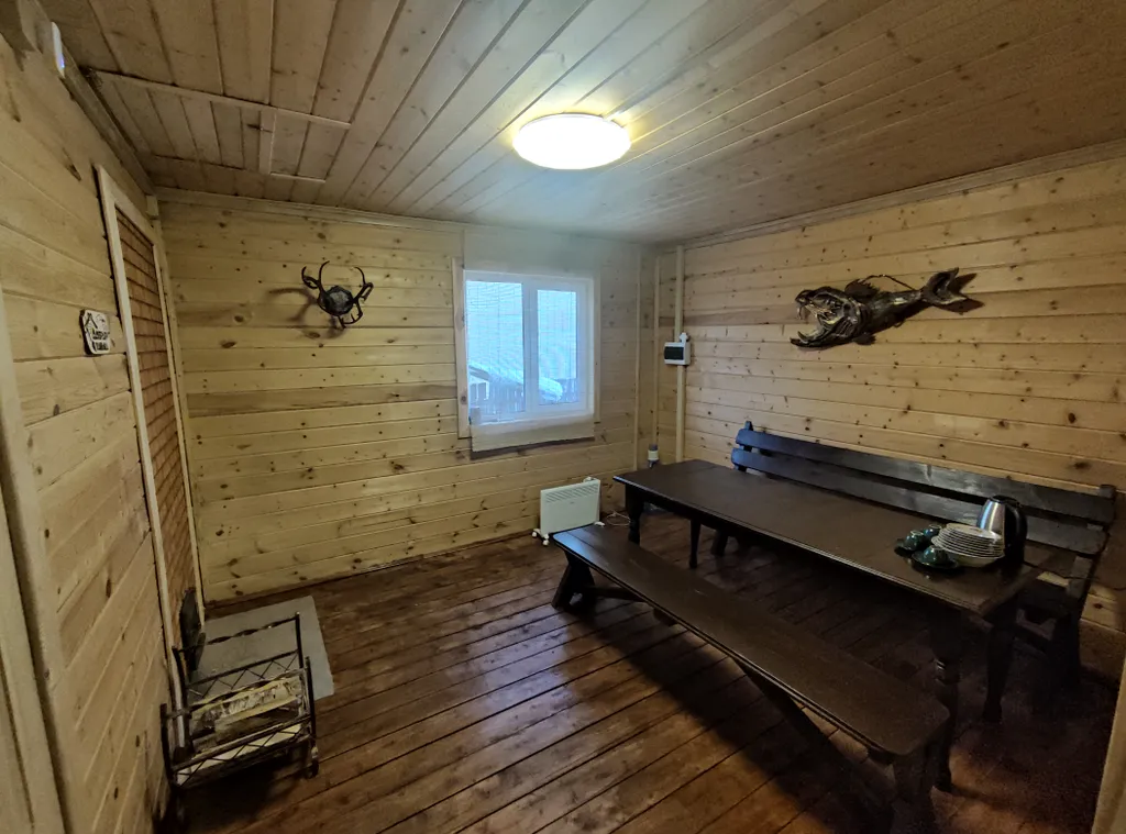 Уютный дом и баня на дровах с рядом озером