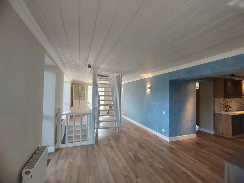 Дом коттедж с дизайнерским ремонтом