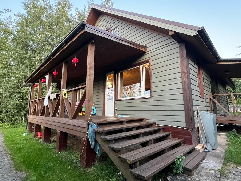 Уютный коттедж у озера