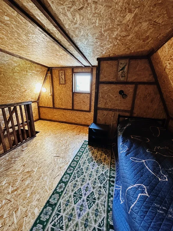 Уютный домик у леса