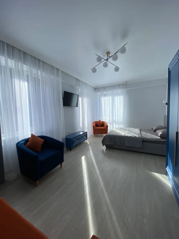 Апартаменты с видом на горы и озеро