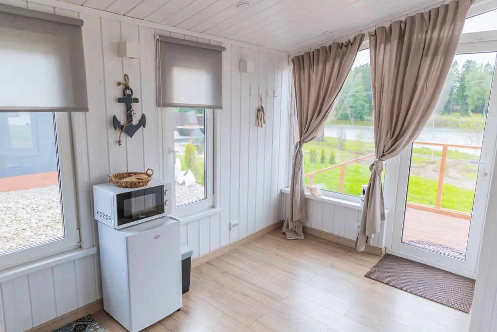 Коттедж Домик у озера с рыбалкой Катин Клев — Голыгино