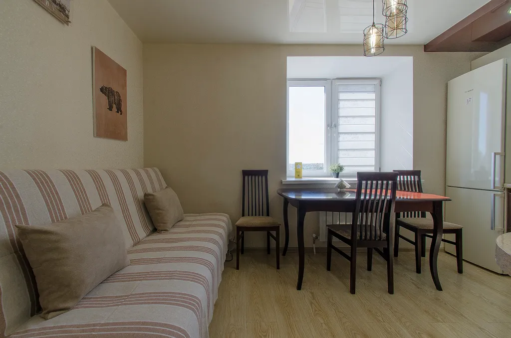 Просторная 1-комнатная с кондиционером возле Ленты