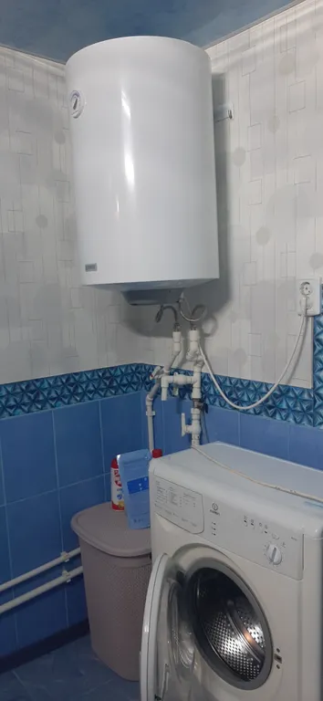 Отдельный дом без хозяев у залива