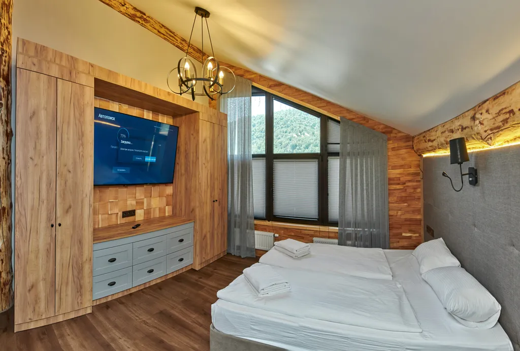 Коттедж Шале с бассейном и джакузи — Красная Поляна