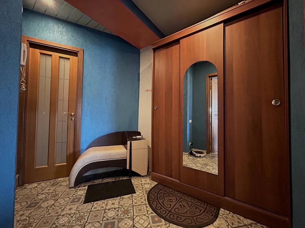 Квартира в тихом районе семеновского озера, парка, памятника Алеши