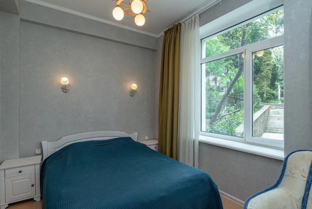 Уютная квартира в центре города со своим двориком — аренда посуточно в Ялта