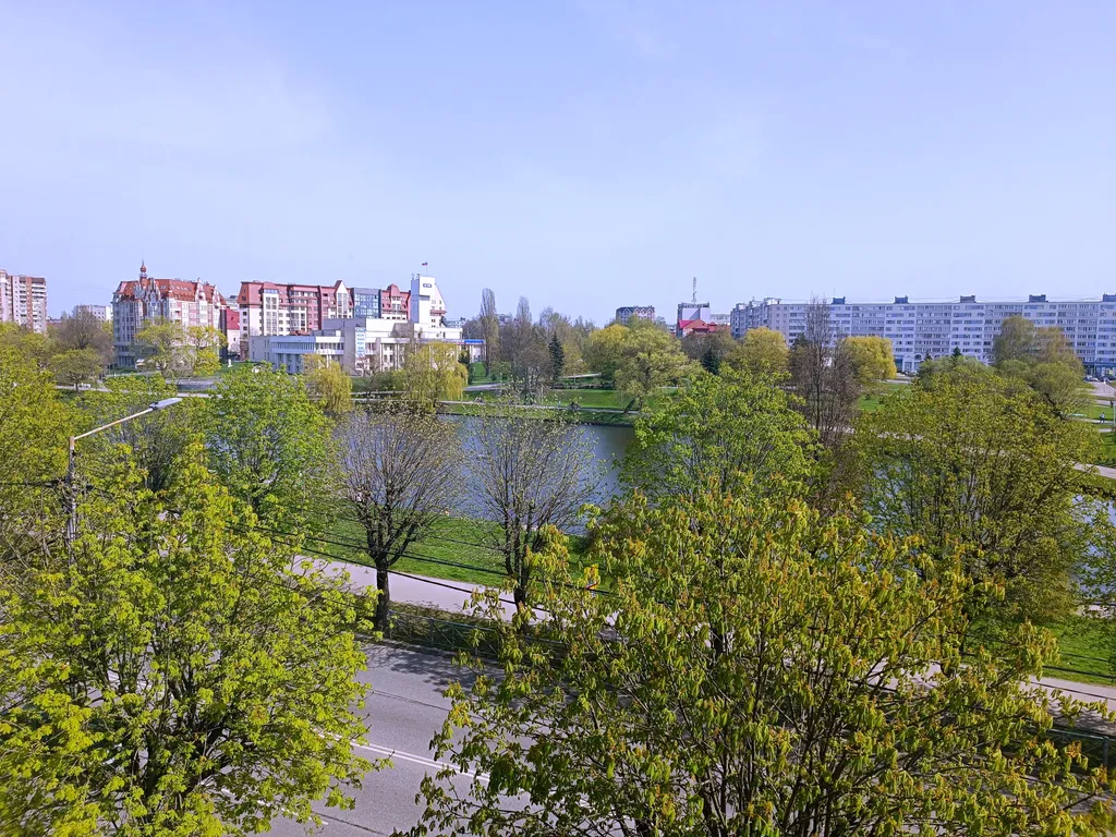 Квартира Уютная квартира со всеми удобствами в центре с видом на озеро — Калининград