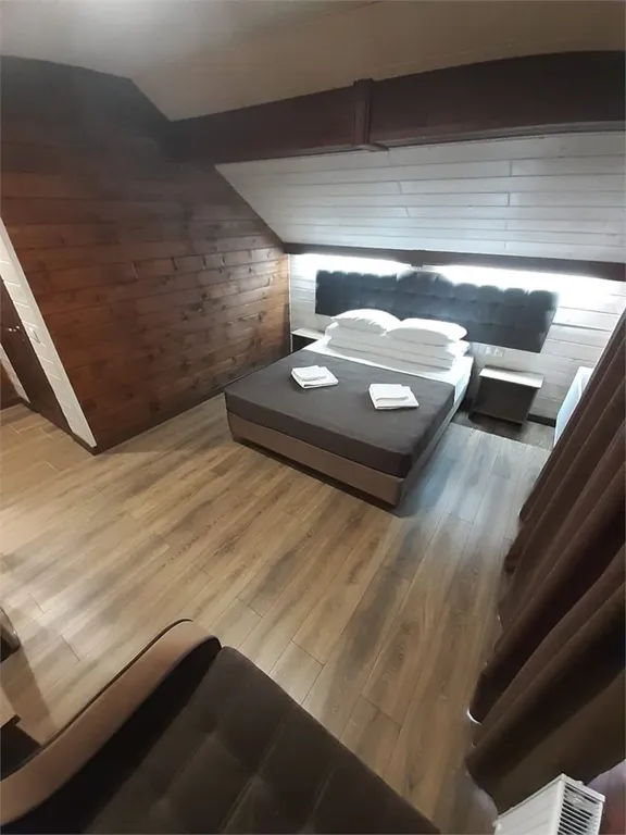 7-комнатный Дом