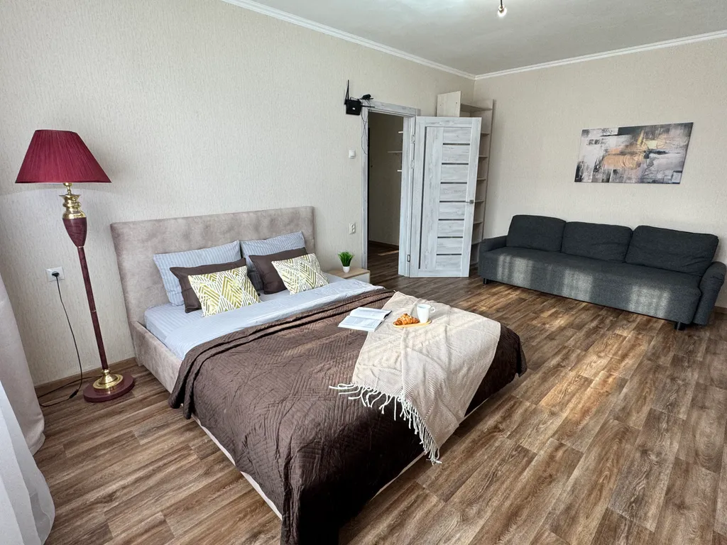 Квартира Уютные апартаменты в центре города, комфорт и чистота — аренда посуточно в Нижневартовск