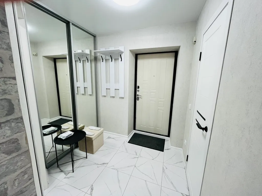 Уютная квартира у ТЦ ДаНада