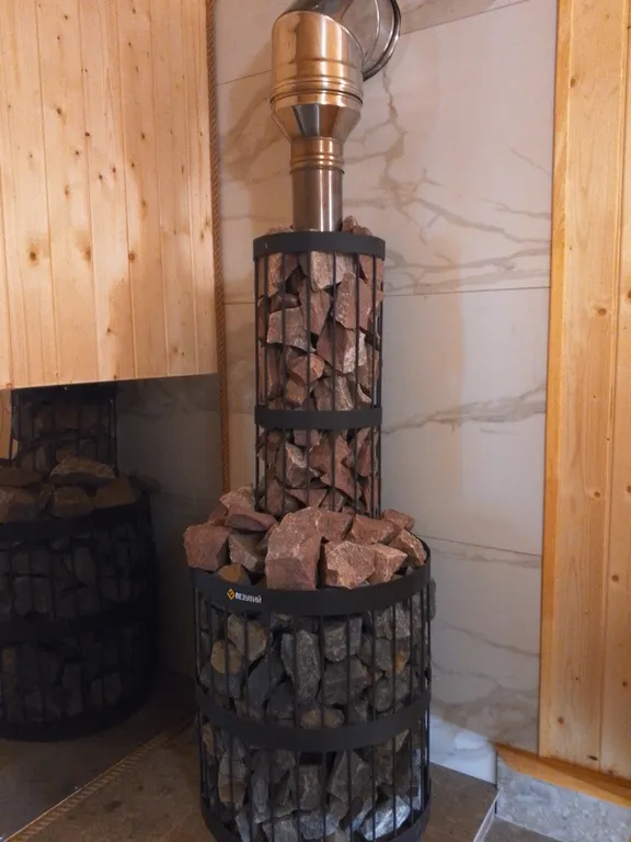 Коттедж с личным термальными бассейном и баней в центре Мостовского