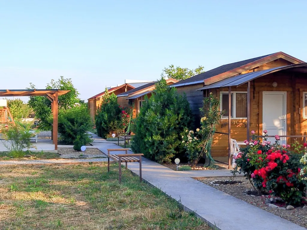 Коттедж Домик для семьи — Кучугуры