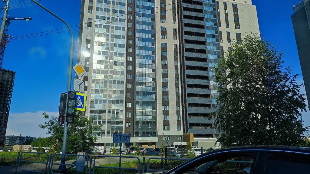 Уютная студия около ЛА Трактор