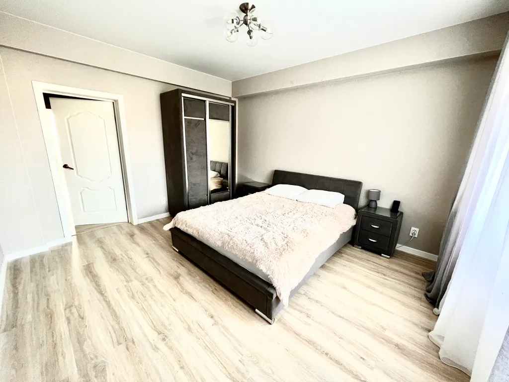 3-комнатные апартаменты на площади Победы