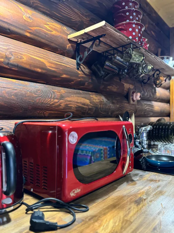 Двухэтажный сруб для большой компании