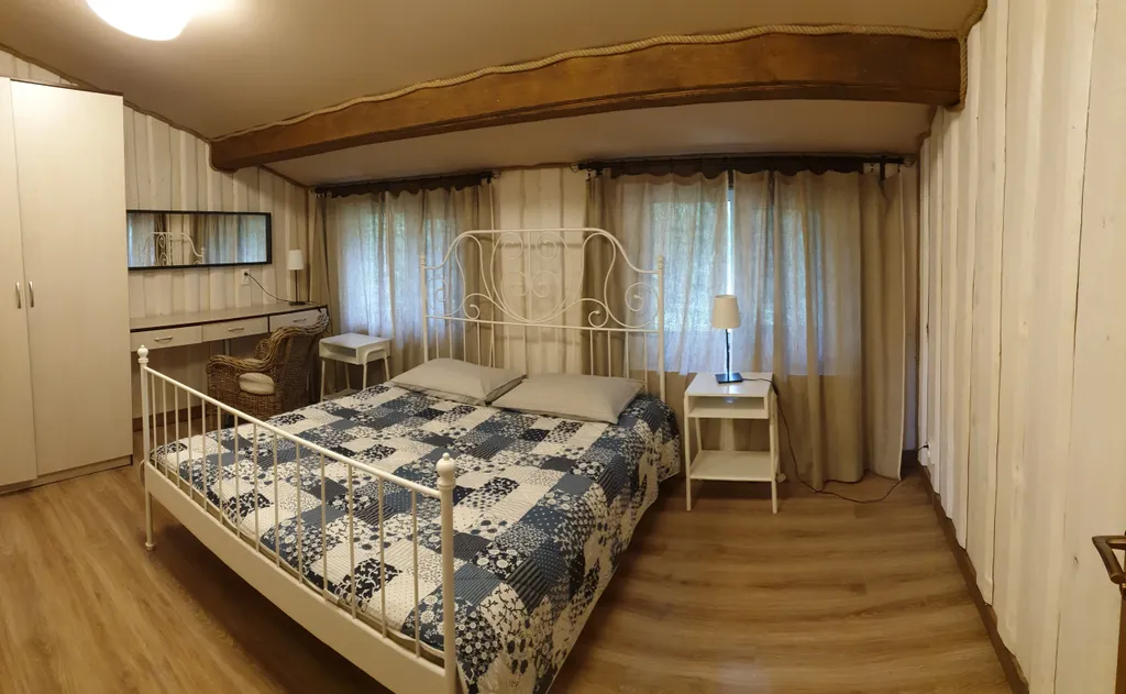 6-комнатный Дом