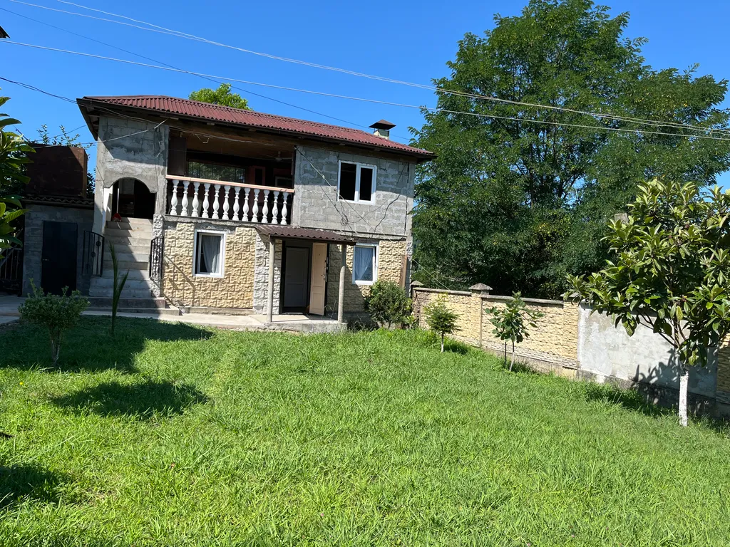 Коттедж Коттедж «Басиат» с видом на горы — Сухум