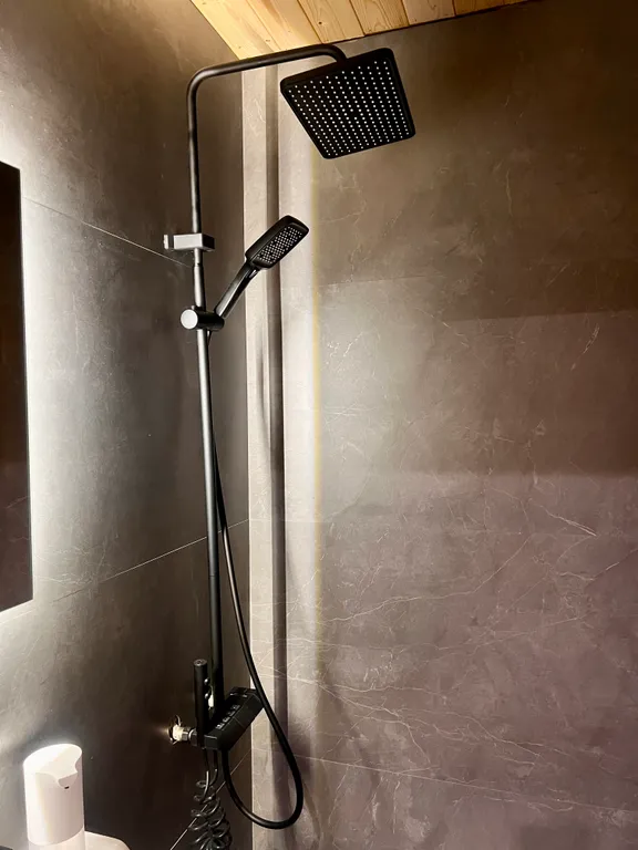 Дом с банным чаном, баней и домашним кинотеатром