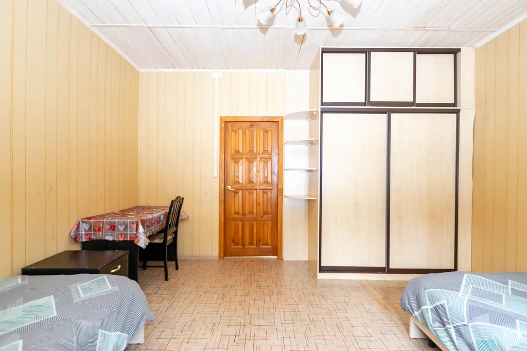 Дом вблизи соснового бора