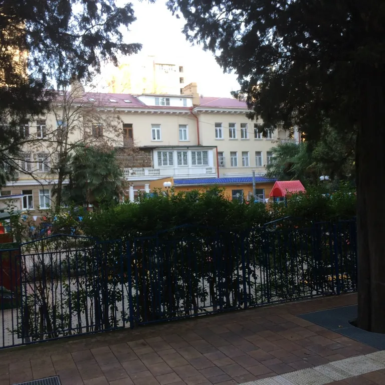 Квартира 3-комнатная Квартира — Сочи