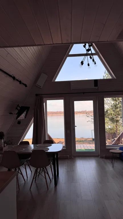 Афрейм на берегу озера Селигер с банным чаном