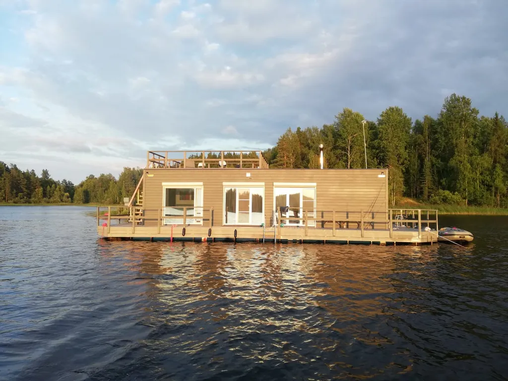 Уютный дом в уединенном месте в шхерах Ладоги