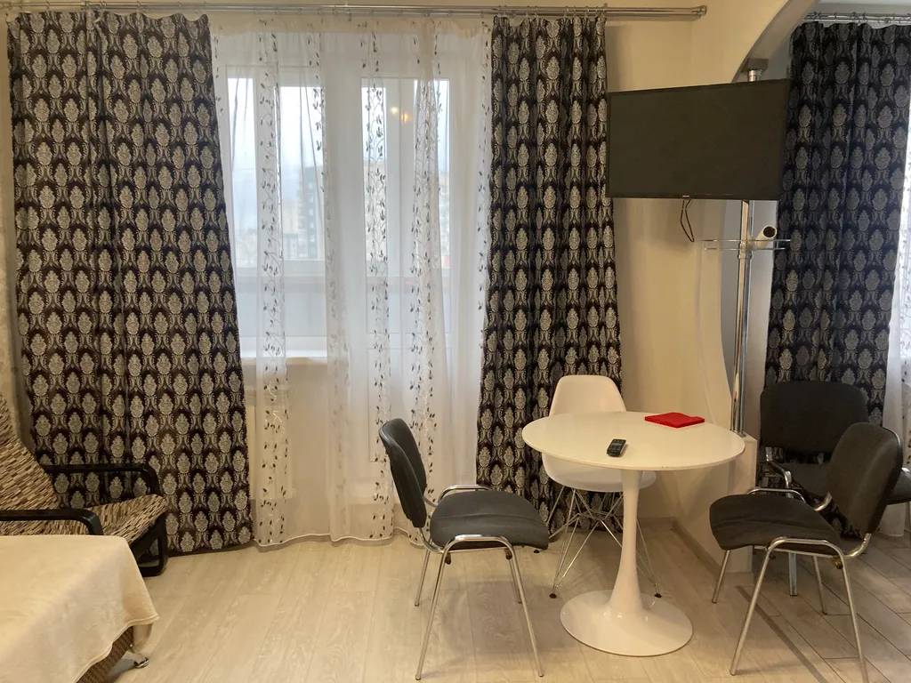 Светлая квартира рядом с Ледовым дворцом