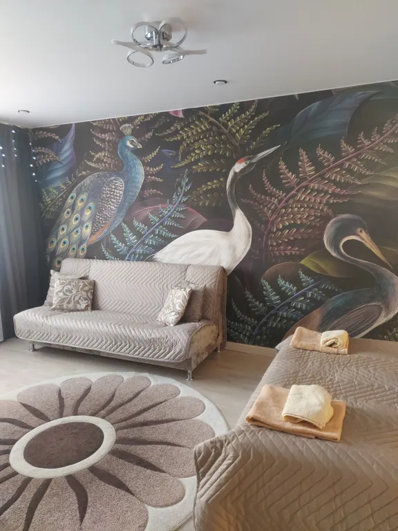 Квартира с птицами — аренда посуточно в Псков