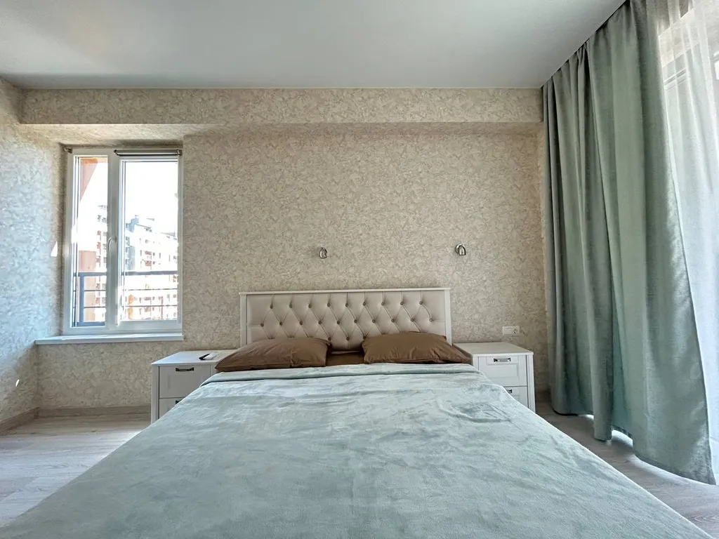 Двухкомнатная квартира на берегу моря