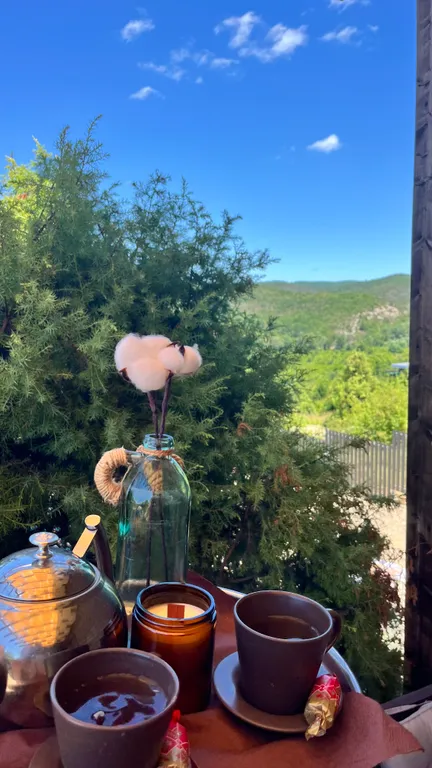 Уютная дача с видом на горы